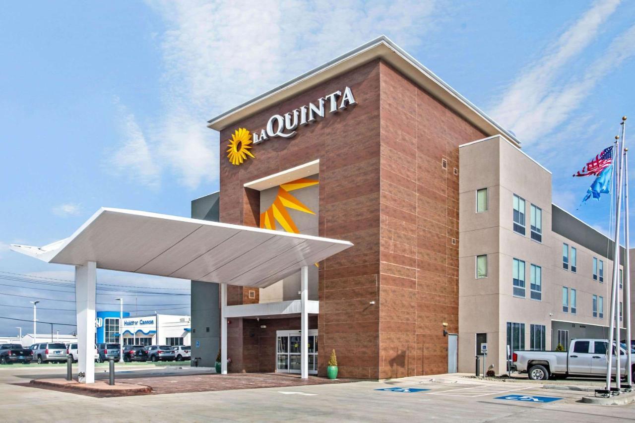 La Quinta By Wyndham Ponca City Exterior photo