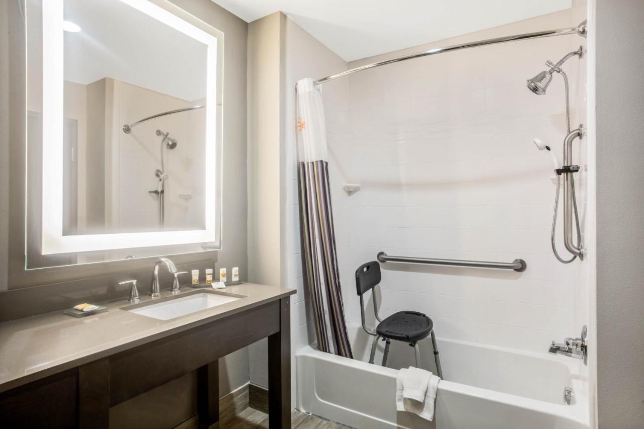 La Quinta By Wyndham Ponca City Exterior photo
